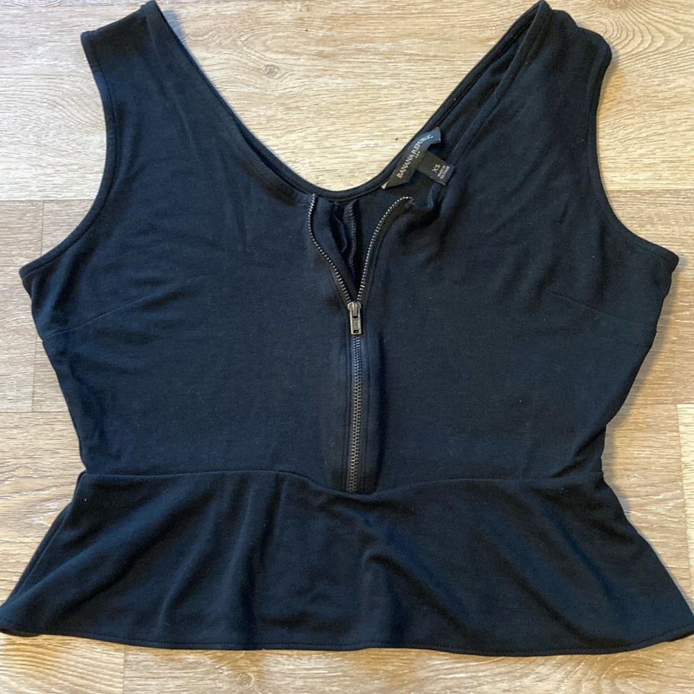 Black Banana Republic Cropped Tank Top